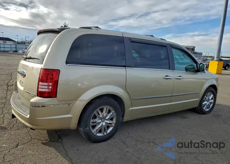 2010 Chrysler Town & Country Limited из США, поврежденный, VIN 2A4RR7DX3AR501852